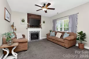 1427 Hollythorn Dr, Rock Hill, SC 29732 - Photo 5