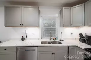 304 Margie St, Belmont, NC 28012 - Photo 9