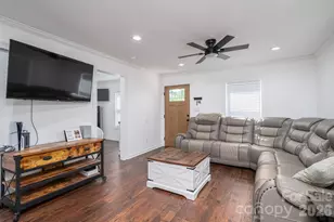 304 Margie St, Belmont, NC 28012 - Photo 5