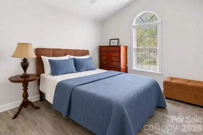 124 E Iowa Avenue, Bessemer City, NC 28016 - Photo 15