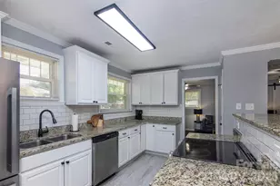 3429 Byrnes St, Charlotte, NC 28205 - Photo 5
