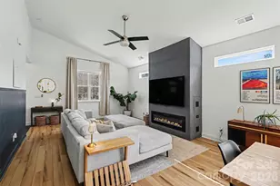 6739 Indian Ln, Charlotte, NC 28213 - Photo 5