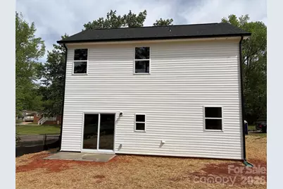 608 E Boston Avenue, Bessemer City, NC 28016 - Photo 15