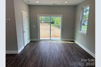 608 E Boston Avenue, Bessemer City, NC 28016 - Photo 5