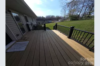 106 Shelly Drive, Hendersonville, NC 28792 - Photo 5