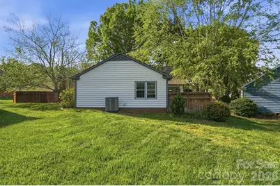 728 Clayfield Court, Charlotte, NC 28209 - Photo 29