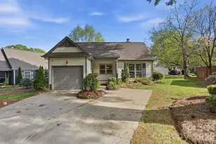 728 Clayfield Ct, Charlotte, NC 28209 - Photo 1