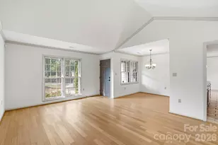 728 Clayfield Ct, Charlotte, NC 28209 - Photo 9