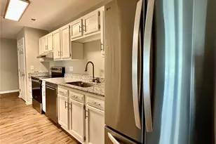 10240 Rose Meadow Ln, Charlotte, NC 28277 - Photo 9