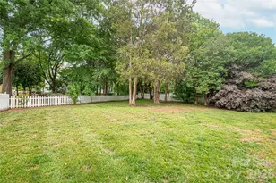 2806 Saintfield Pl, Charlotte, NC 28270 - Photo 25