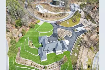 161 Birchwood Drive, Hendersonville, NC 28739 - Photo 3