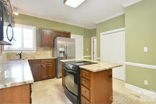 7201 Leharne Dr, Charlotte, NC 28270 - Photo 9