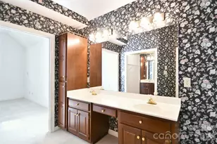 7201 Leharne Dr, Charlotte, NC 28270 - Photo 23