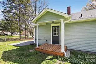 510 S 12th St, Bessemer City, NC 28016 - Photo 7