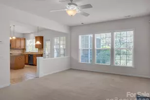 11126 Maplehurst Dr, Charlotte, NC 28277 - Photo 23