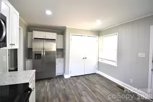 3844 Crestridge Dr, Charlotte, NC 28217 - Photo 9