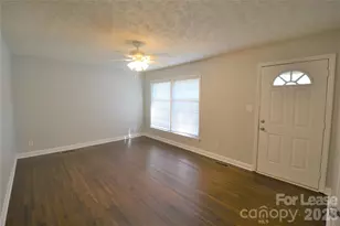 3844 Crestridge Dr, Charlotte, NC 28217 - Photo 3