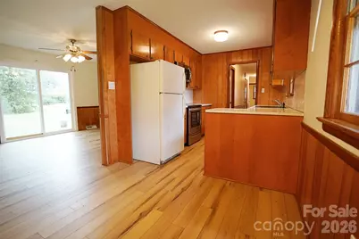 915 Woods Drive, Statesville, NC 28677 - Photo 5