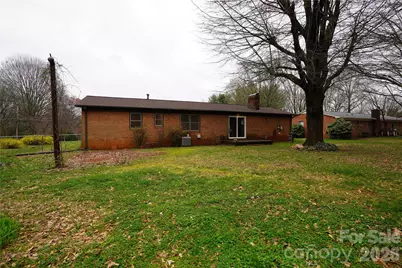 915 Woods Drive, Statesville, NC 28677 - Photo 23