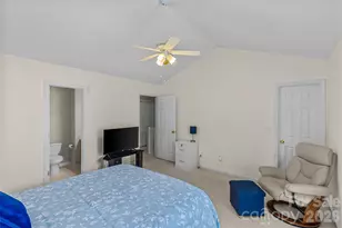 8733 Robinson Forest Dr, Charlotte, NC 28277 - Photo 21
