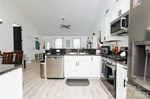 62 E Glenview St, Marion, NC 28752 - Photo 11