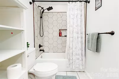 62 E Glenview Street, Marion, NC 28752 - Photo 15