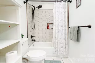 62 E Glenview St, Marion, NC 28752 - Photo 15