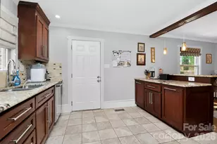 831 Spruce St, Charlotte, NC 28203 - Photo 17