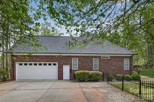 4854 Huddersfield Dr, Harrisburg, NC 28075 - Photo 5