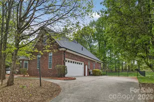 4854 Huddersfield Dr, Harrisburg, NC 28075 - Photo 3