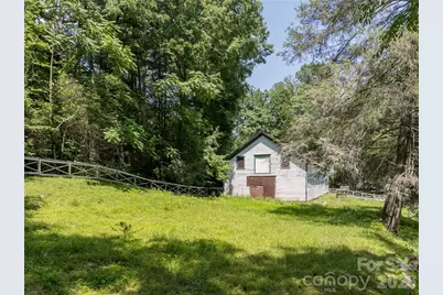 34 Oak Gate Drive, Hendersonville, NC 28739 - Photo 13