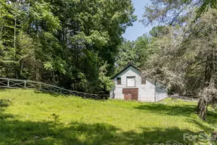 34 Oakgate Dr, Hendersonville, NC 28739 - Photo 13