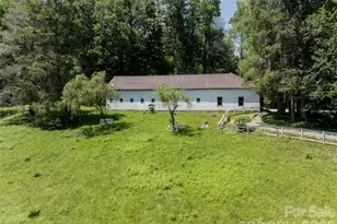 34 Oakgate Dr, Hendersonville, NC 28739 - Photo 11