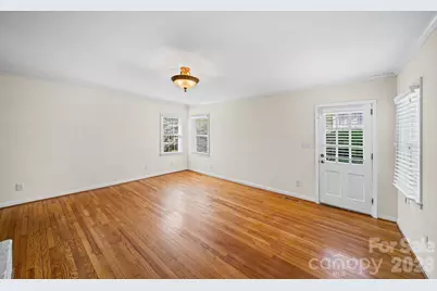 300 W 11th Avenue, Gastonia, NC 28052 - Photo 19