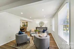 7200 Rollingridge Dr, Charlotte, NC 28211 - Photo 3