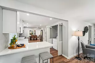 7200 Rollingridge Dr, Charlotte, NC 28211 - Photo 9