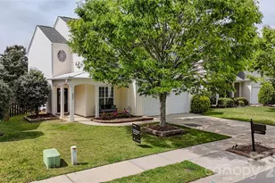 3001 Azalea Hills Dr, Charlotte, NC 28262 - Photo 3