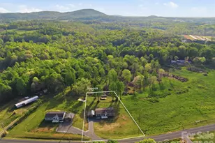 3958 Sulphur Springs Rd, Hiddenite, NC 28636 - Photo 45