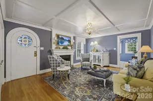 406 N Green St, Morganton, NC 28655 - Photo 1