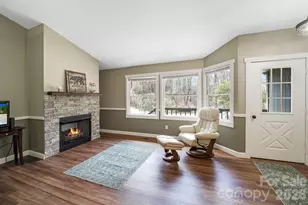 417 Soquili Dr, Brevard, NC 28712 - Photo 1