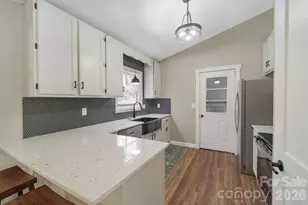 417 Soquili Dr, Brevard, NC 28712 - Photo 5