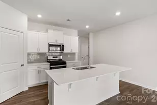 100 Piney Woods Rd, Fletcher, NC 28732 - Photo 9