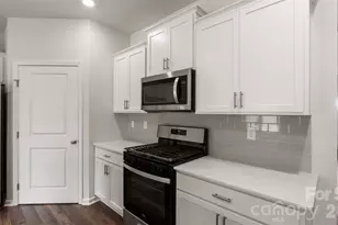 100 Piney Woods Rd, Fletcher, NC 28732 - Photo 7