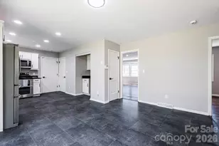 8 Hillview Rd, Asheville, NC 28805 - Photo 27