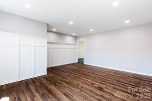 8 Hillview Rd, Asheville, NC 28805 - Photo 13