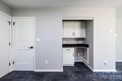 8 Hillview Road, Asheville, NC 28805 - Photo 19