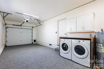 8 Hillview Road, Asheville, NC 28805 - Photo 23