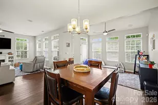 5705 Mossdale Ln, Charlotte, NC 28278 - Photo 11