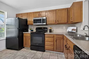 8214 Circle Tree Ln, Charlotte, NC 28277 - Photo 7