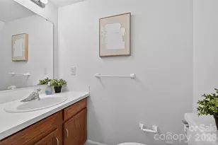 8214 Circle Tree Ln, Charlotte, NC 28277 - Photo 19